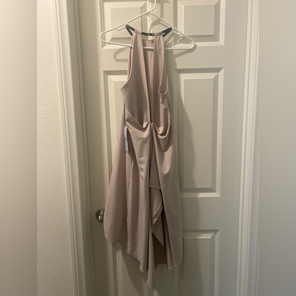 Champagne colored evening sleeveless dress. - Picture 2 of 6